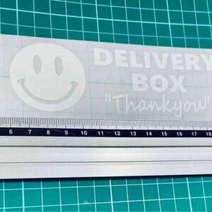 デリバリーボックスステッカー サンキュースマイル(色変更可能) カッティングステッカー