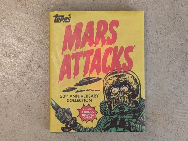 【洋書 新品】Mars Attacks : 50th Anniversary Collection (Topps) / マーズ アタック トレーディングカード