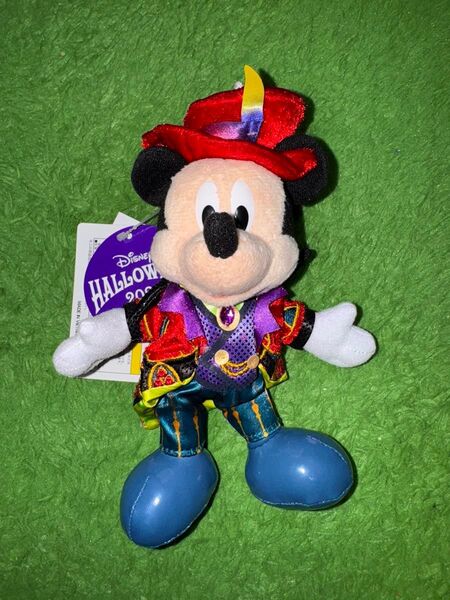 値下げ!定価以下!ディズニーハロウィン2024 ミッキーマウス ぬいぐるみバッジ③