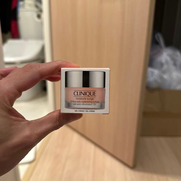 クリニーク モイスチャーサージ 15ml