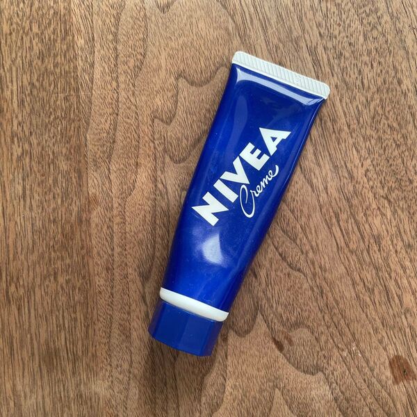 NIVEA ニベアクリーム ハンドクリーム ボディークリーム スキンケアクリーム ボディーケア ハンドケア ニベアソフト 美容 白