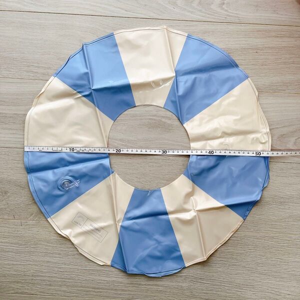 未使用品 浮き輪 O型 プール 海水浴 52cm ストライプ