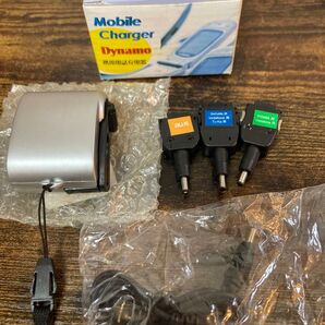 ダイナモ 手回す携帯電話充電器