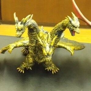 ムービーモンスターシリーズ カイザーギドラ 2体 デスギドラ セット