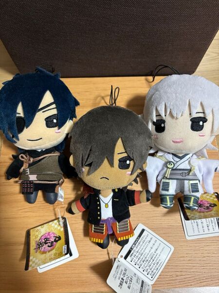 刀剣乱舞 ぬいっこぬいぐるみ 3種 大倶利伽羅 燭台切光忠 鶴丸国永 セット