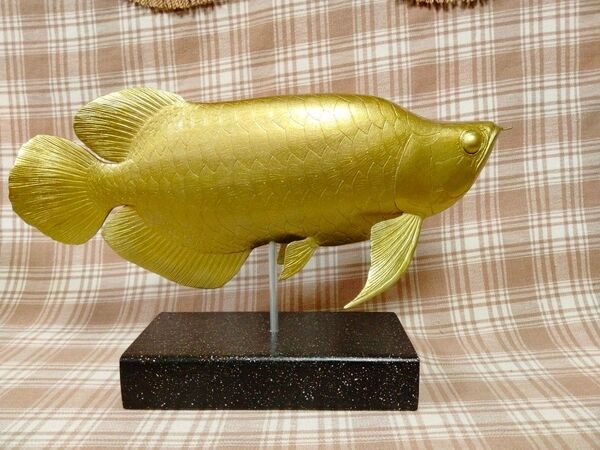 ハンドメイド 36cmアロワナ フィギュア オブジェ インテリア 熱帯魚 置物 金 縁起物 fish craft REAL