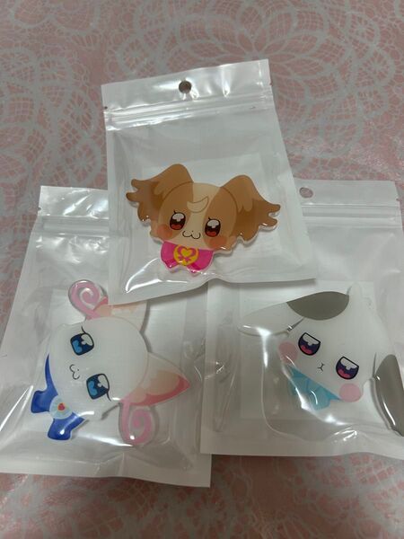 わんだふるぷりきゅあ スマホグリップ アクリル ユキ こむぎ 大福