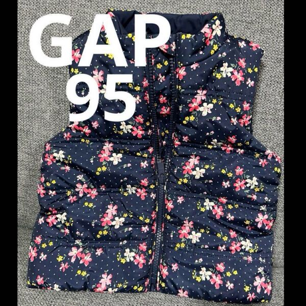 GAP花柄ダウンベスト
