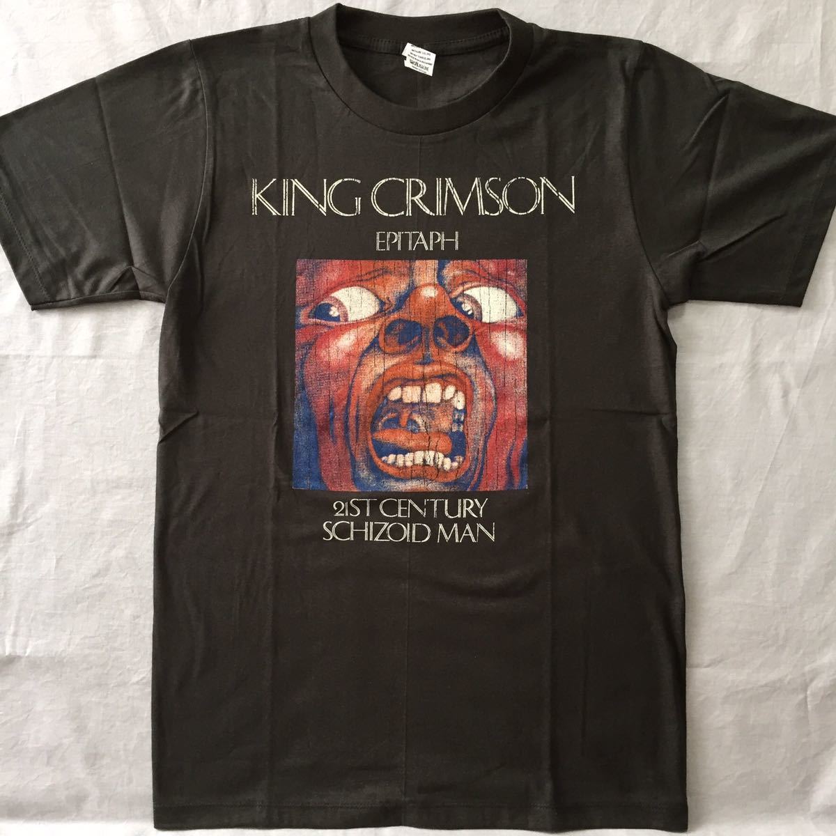 Yahoo!オークション -「king crimson tシャツ」(音楽) の落札