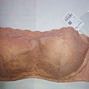 本体価格 3,280円+税 PEACH JOHN ミラクルヌーディ(R)ストラップレス HEALTHY NUDE F75
