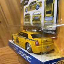 JADA 1/64 KUSTOMS chryslera 300C TAXI_画像5