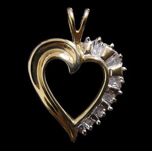 10K [ natural diamond ] pendant top Heart type taper cut 10 gold K10 yellow gold 