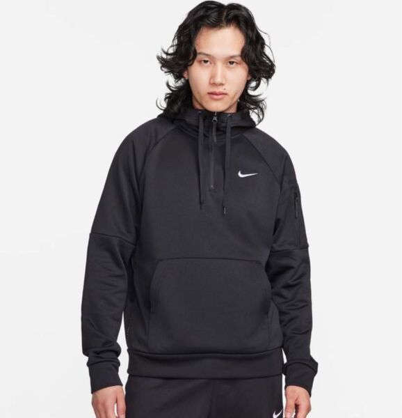 【新品】NIKE 1/4ジップアップパーカー ブラック Sサイズ