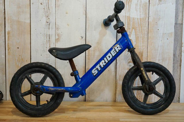 ストライダー STRIDER スポーツモデル SPORT 12 ブラック 箱付き