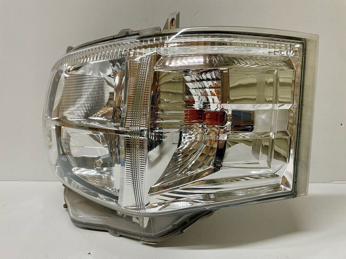 ◎ 良好 200系 ハイエース バン 3型 純正 HID ヘッドライト 左右セット スーパーGL 刻印 65 ヘッドランプ バラスト バーナー 26-129 自 ◎ 良好 200系 ハイエース バン 3型 純正 HID ヘッドライト 左右セット スーパーGL 刻印 65 ヘッドランプ バラスト バーナー 26-129 自