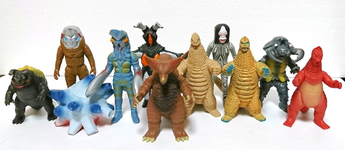 Yahoo!オークション -「ウルトラマン ソフビ まとめて」の落札