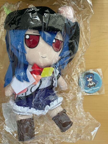 Gift 東方ぬいぐるみシリーズ 44 【比那名居天子】ふもふもてんし。特典缶バッジ付き
