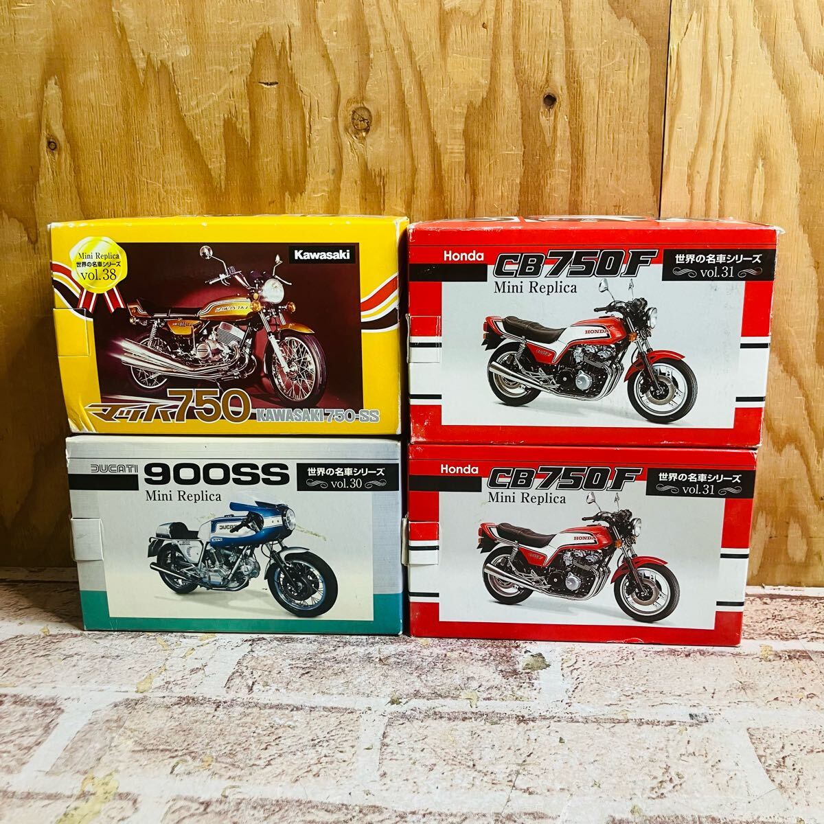 Yahoo!オークション -「ducati 900ss」(ミニカー) の落札相場 Yahoo!オークション -「ducati 900ss」(ミニカー) の落札相場
