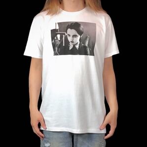 新品 アダムスファミリー ウェンズデー ゴシックホラー コメディ ティムバートン映画 クリスティーナリッチ Tシャツ ユニセックス Lサイズ