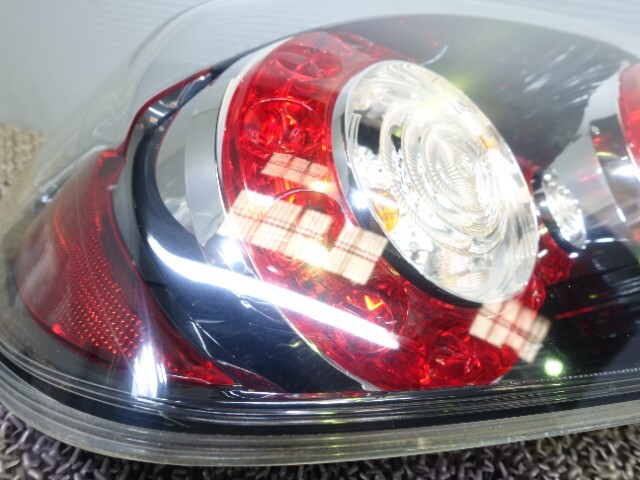 8658 マツダ ＲＸ－８ 後期 SE3P テールライト左 テールランプ左 220-41098