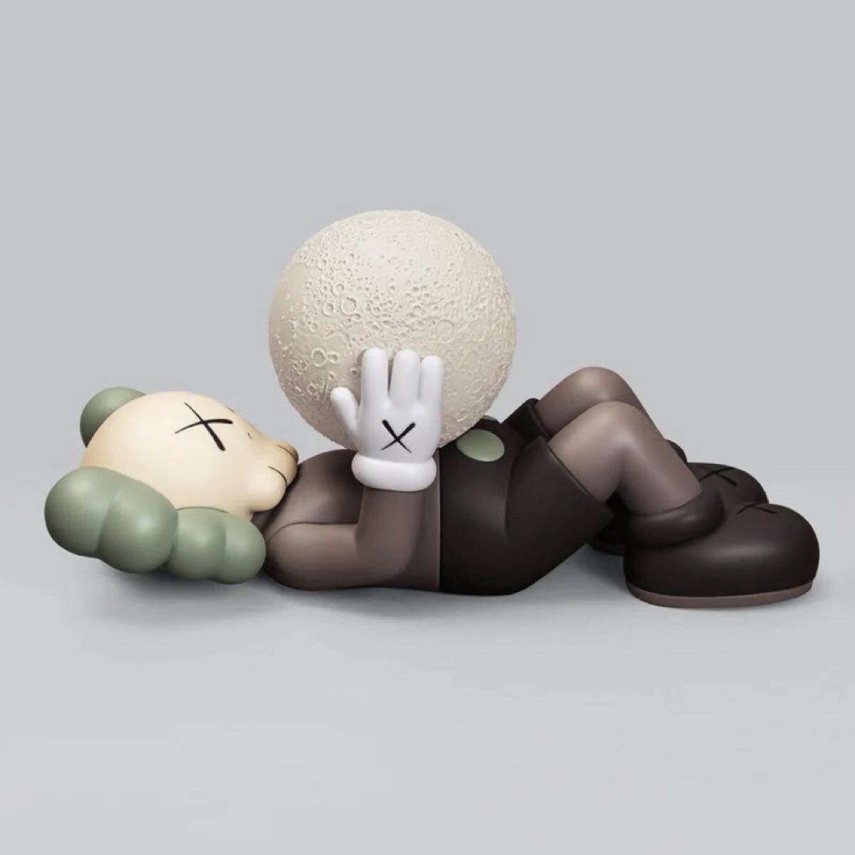 Yahoo!オークション -「kaws:holiday」の落札相場・落札価格