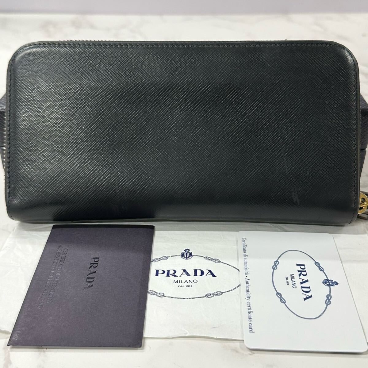 プラダ PRADA 財布 長財布 サフィアーノ ラウンドファスナー メンズ プラダ PRADA 財布 長財布 サフィアーノ ラウンドファスナー メンズ