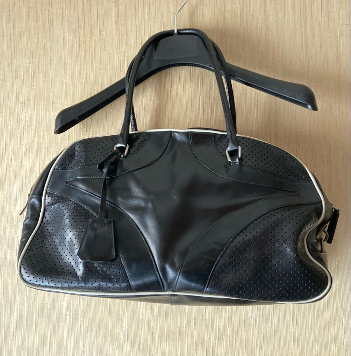 Yahoo!オークション -「prada ボーリングバッグ」(プラダ) (ふ Yahoo!オークション -「prada ボーリングバッグ」(プラダ) (ふ