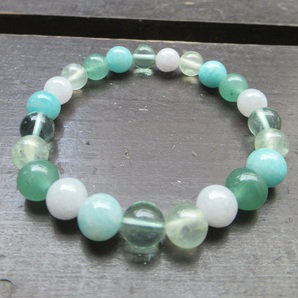 アベンチュリンxアマゾナイトxプレナイトxグリーンフローライトx本翡翠ブレスレット 天然石 パワーストーン