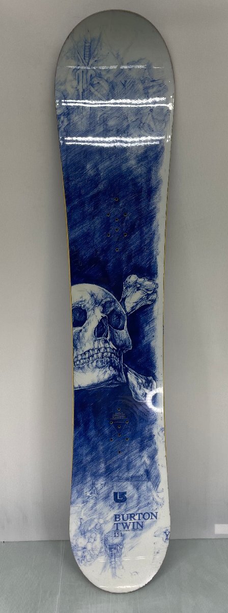 81 激安中古!スノーボード BURTON Twin オールラウンド ピュアポップキャンバー ツイン 151cm スノーボード板 バートン 送料無料!