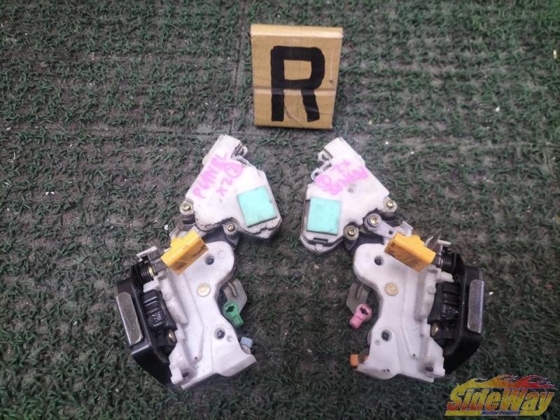 S_ローレル後期(HC34)リアドアロック アクチュエーター左右 -2【P69N】