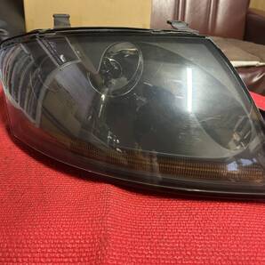 送料無料 アウディ TT 8N 右 ヘッドライト 8N0941004AH 中古