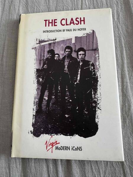 洋書 The Modern Icons : The Clash Introduction By Paul Du Noyer ザ・クラッシュ