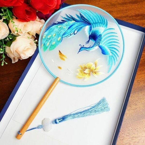 うちわ 両面刺繍 上品 花柄 団扇 和装 浴衣 花火大会 踊り ブルー鳳凰