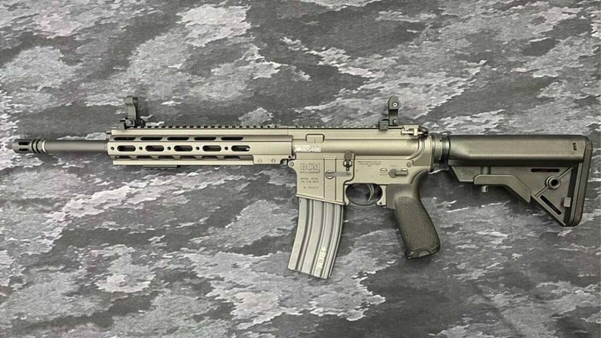 SYSTEMA製 M4A1 LVOAカスタム AR15 トレポン 電動ガン SYSTEMA製 M4A1 LVOAカスタムAR15 トレポン電動ガン