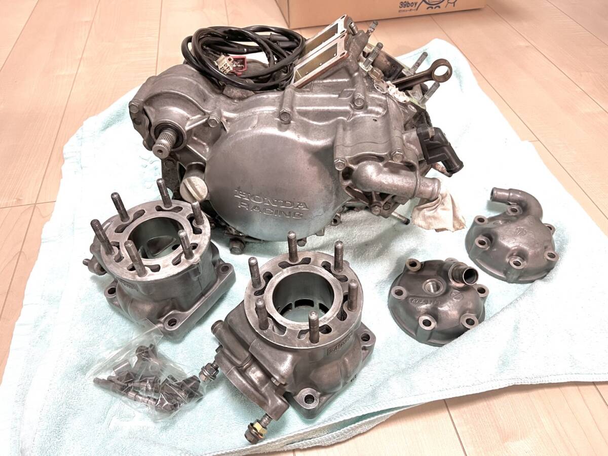 Yahoo!オークション -「nsr250 シリンダーヘッド」(エンジン Yahoo!オークション -「nsr250 シリンダーヘッド」(エンジン