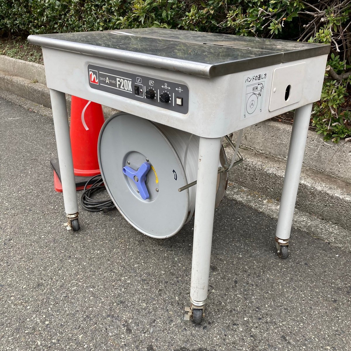 Yahoo!オークション -「band-a-matic」(梱包機) (ラッピング Yahoo!オークション -「band-a-matic」(梱包機) (ラッピング