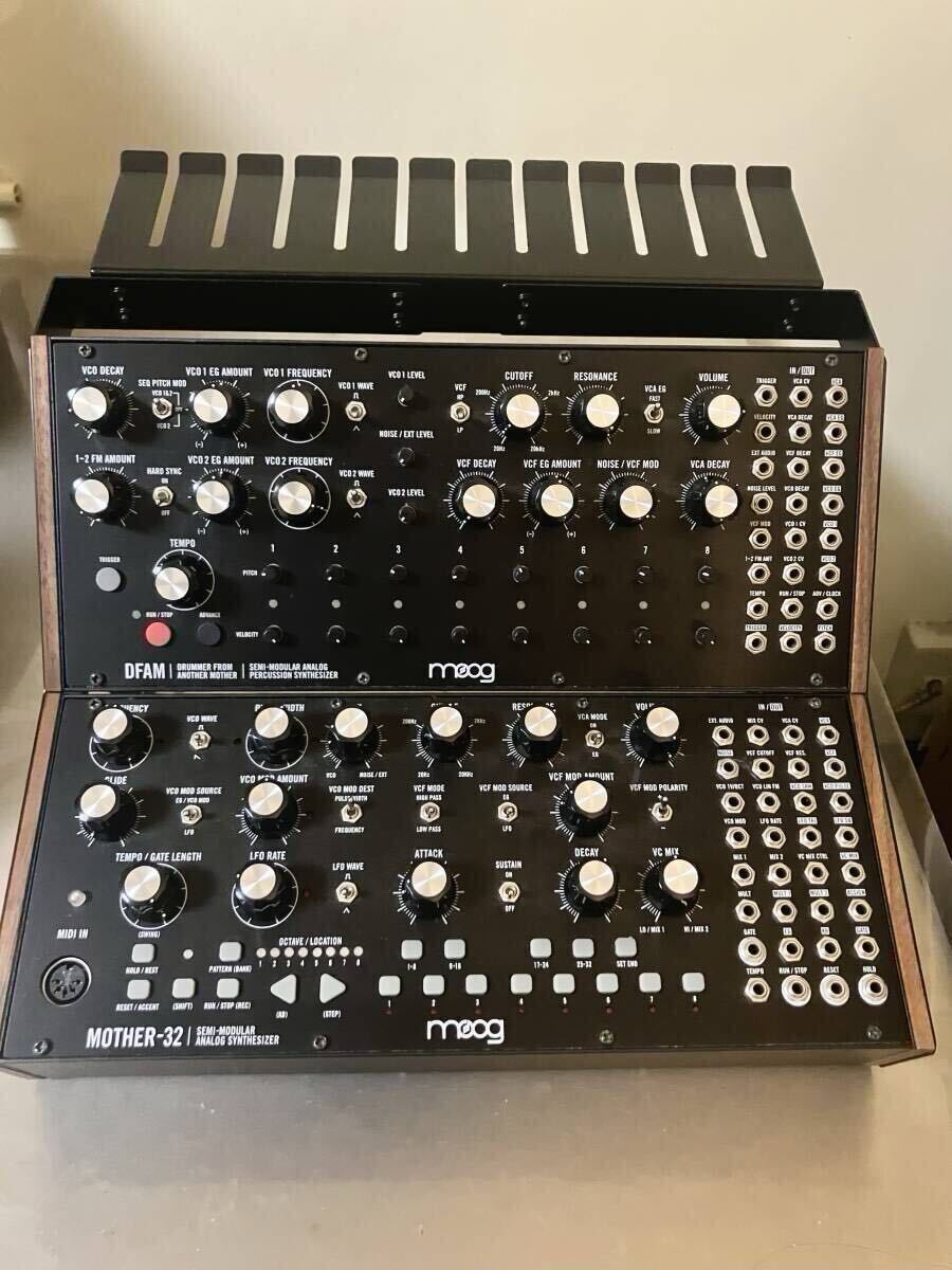 Yahoo!オークション -「moog mother-32」(鍵盤楽器) (楽器、器材 Yahoo!オークション -「moog mother-32」(鍵盤楽器) (楽器、器材