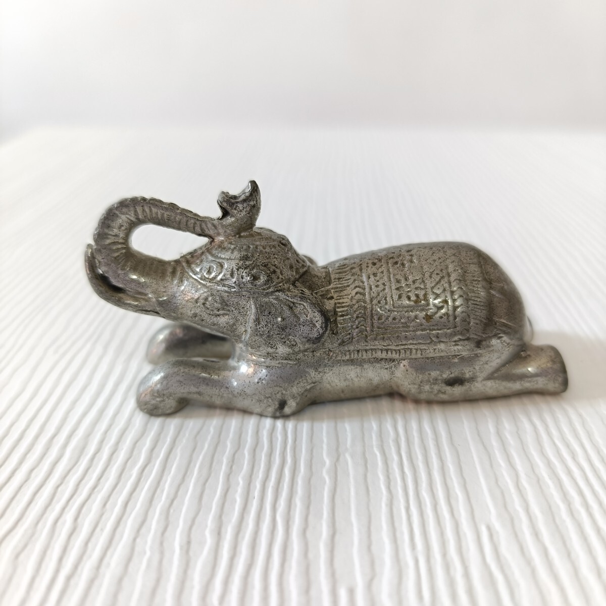 Yahoo!オークション -「置物 鯛」(金属工芸) (工芸品)の落札相場 Yahoo!オークション -「置物 鯛」(金属工芸) (工芸品)の落札相場