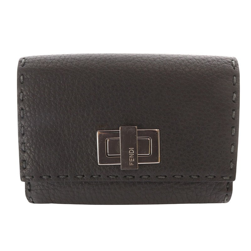 Yahoo!オークション -「fendi 財布 2つ折り」(ふ) (ブランド別 Yahoo!オークション -「fendi 財布 2つ折り」(ふ) (ブランド別