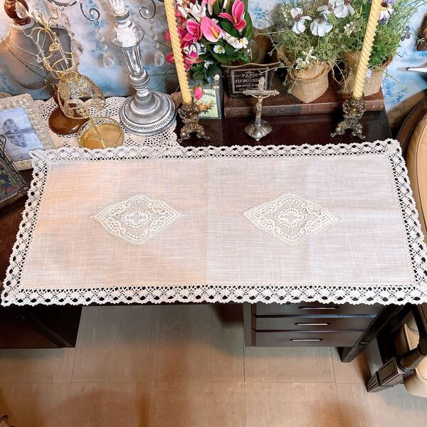 アンティークな部屋レースポイントクロス#テーブルクロス#花瓶敷#店舗什器#アンティーク
