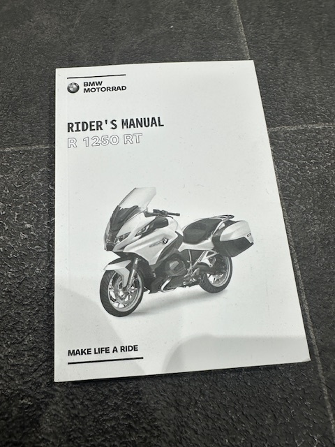 Amazon.co.jp: OD>BMWメンテナンスブック: 完全整備分解手帖 : 本