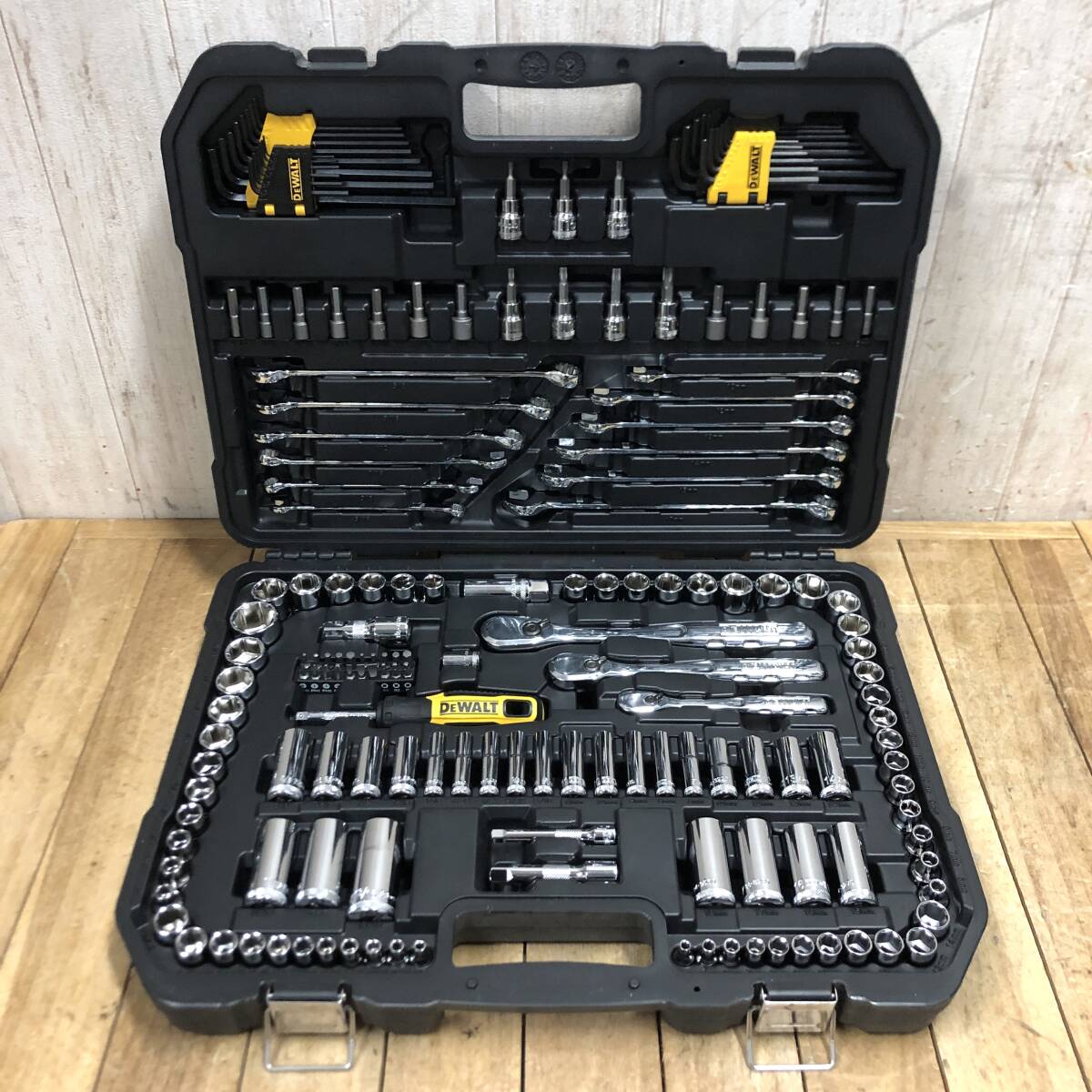 Yahoo!オークション -「デウォルト dewalt」(工具セット Yahoo!オークション -「デウォルト dewalt」(工具セット