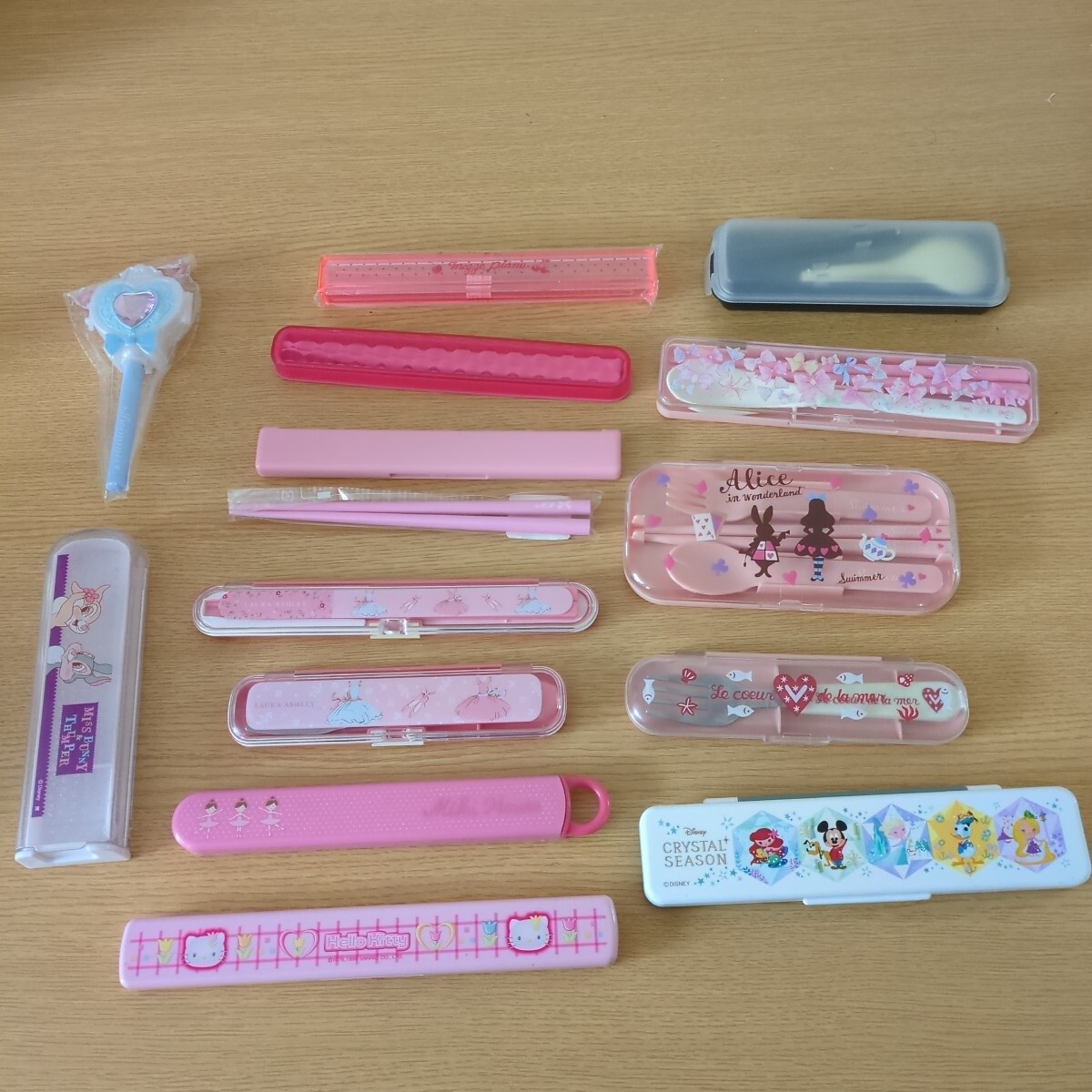 Yahoo!オークション -「ハローキティ ローラアシュレイ」の落札 Yahoo!オークション -「ハローキティ ローラアシュレイ」の落札