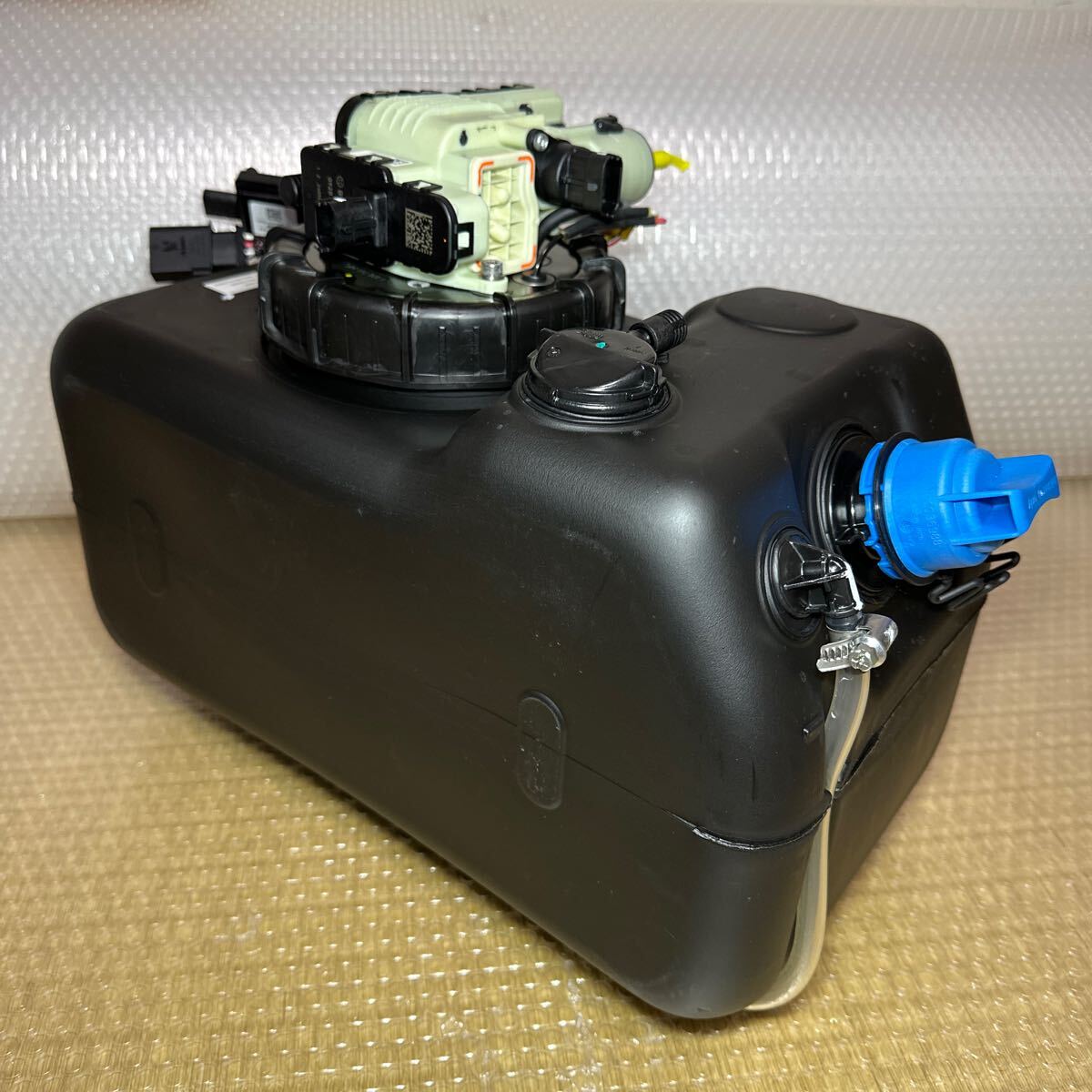 Yahoo!オークション -「アドブルータンク」(パーツ) の落札相場