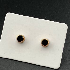 【新品】格安!即日発送◆収納ケース付◆樹脂ピアス キャッチ付 金属アレルギー対応 ワンポイント スタッドピアスト◆丸 ブラック no895