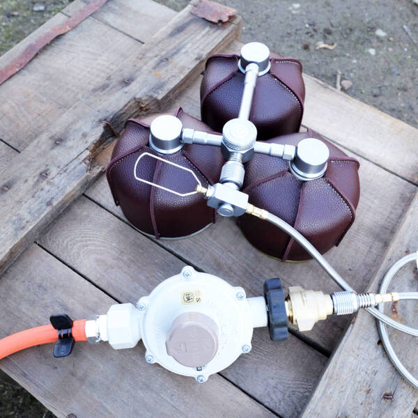 【送料無料】OD缶対応 3連連結アダプタ バルブ付きホース OD缶⇒減圧器変換アダプタセット Z21/Z32/Z55 《PayPay対応》