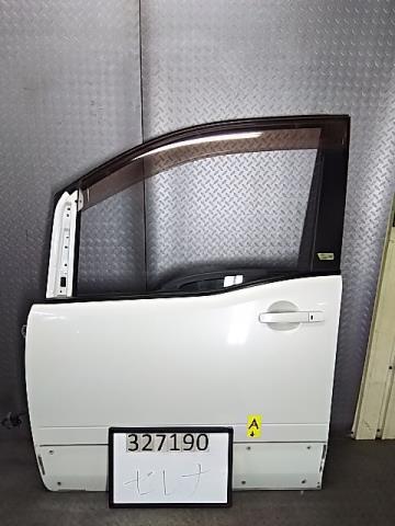 セレナ DBA-CNC25 左FドアASSY ハイウェイスターVセレクション 4WD MR20DE CVT QX1 G H010A-CY8MA