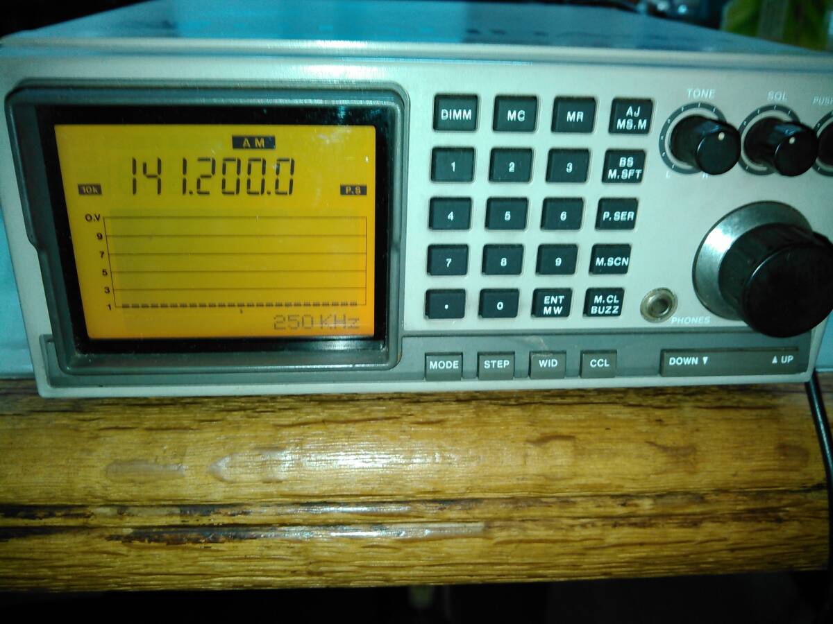 勇二　広帯域受信機 50MHz〜905MHz  AX700B スタンダード社製 AX-700B 受信機 | オジサン日記
