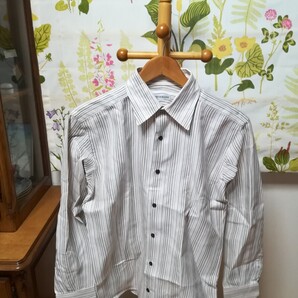 INTERMEZZO(インターメッツォ)縦ストライプ柄長袖シャツメンズM