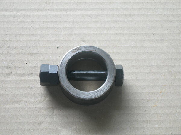 送料込み35mm用ストッパーカラー セットカラー 内径35mmX外径48mmX幅22mm ボルト穴11mm 10mmx65mmボルト付き バケットピン用